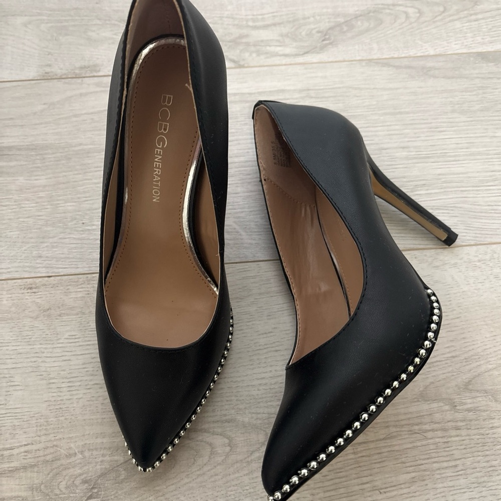 Elegant Black  Heels Sz 5.5